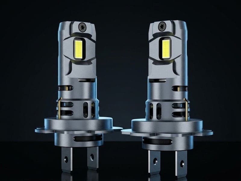 Ampoules LED voiture : H7, H4, H1, H11, HB3 en 12V et 24V