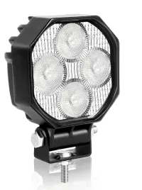 phare de travail LED carré Next‑Tech 20w 7cm 3200 lumens à 4 leds, vue de face sur fond studio, éteint
