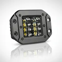 Feu LED de recul rectangulaire encastrable Next‑Tech pour 4x4, vue de face éteint sur fond studio, 40W 12cm