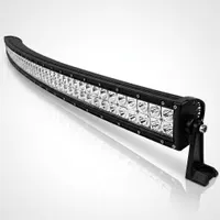 barre LED incurvée 240W Next‑Tech pour 4x4 sur fond studio blanc, vue de 3/4 double rangée d'optiques et support de fixation