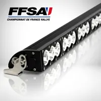 Barre LED 210w 105cm pour voitures de rallye homologuée FFSA - vue de face allumée IP68