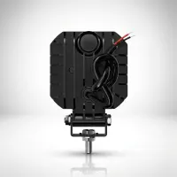 vue arrière du phare de travail LED carré 75mm Next‑Tech avec câblage rouge et noir, étrier de fixation et boulon de montage