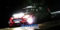 Ford Fiesta WRC de nuit éclairée par rampes LED Barre LED en action rallye
