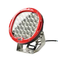 Phare LED 96W 32 leds vue trois-quarts avec contour rouge et support inox réglable