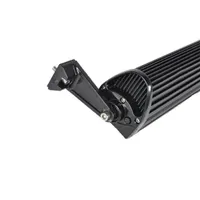 Detail support de montage reglable barre LED 240W avec vis et molette de serrage