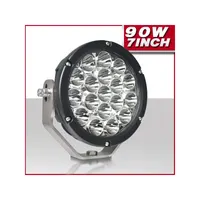 Projecteur LED 90W 7 pouces 18 LEDs CREE vue de trois quarts faisceau concentré longue portée