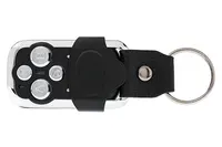 Gros plan télécommande sans fil 4 boutons A B C D avec porte-clés pour barre LED auto