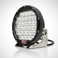 Phare de travail LED 185 23cm rond 28000 lumens next-tech 37leds sur fond studio gris, vus de 3/4